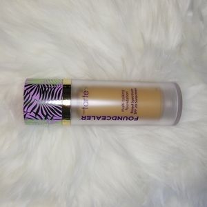 Tarte babassu foundcealer skin care foundation board spectrum SPF 20
